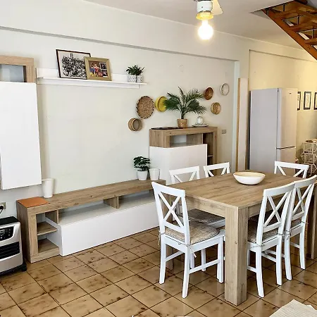 Daire Ampio Su Due Livelli Nel Centro Storico Di C121 SantʼAntìoco